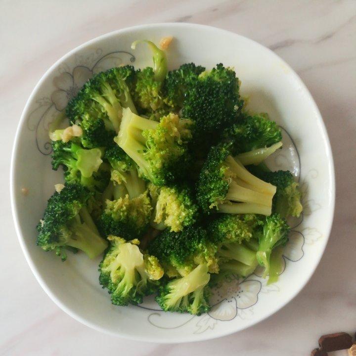 蚝油蒜蓉西兰花