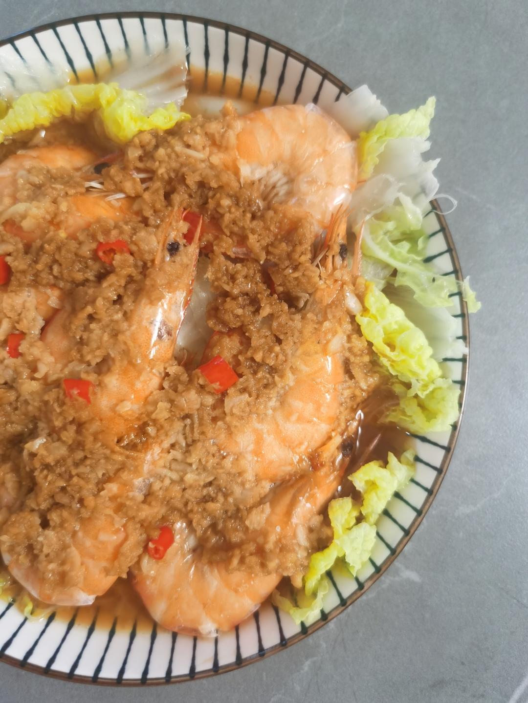 虾最美味的吃法必须是这个——蒜蓉蒸虾（多动图，孔瑶的食谱）