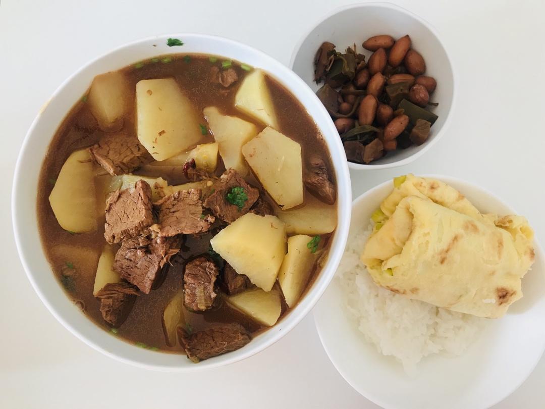 土豆炖牛肉