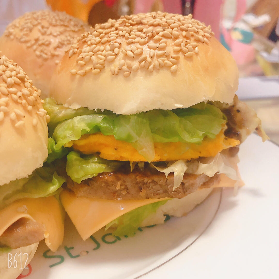 自制营养肉饼汉堡包