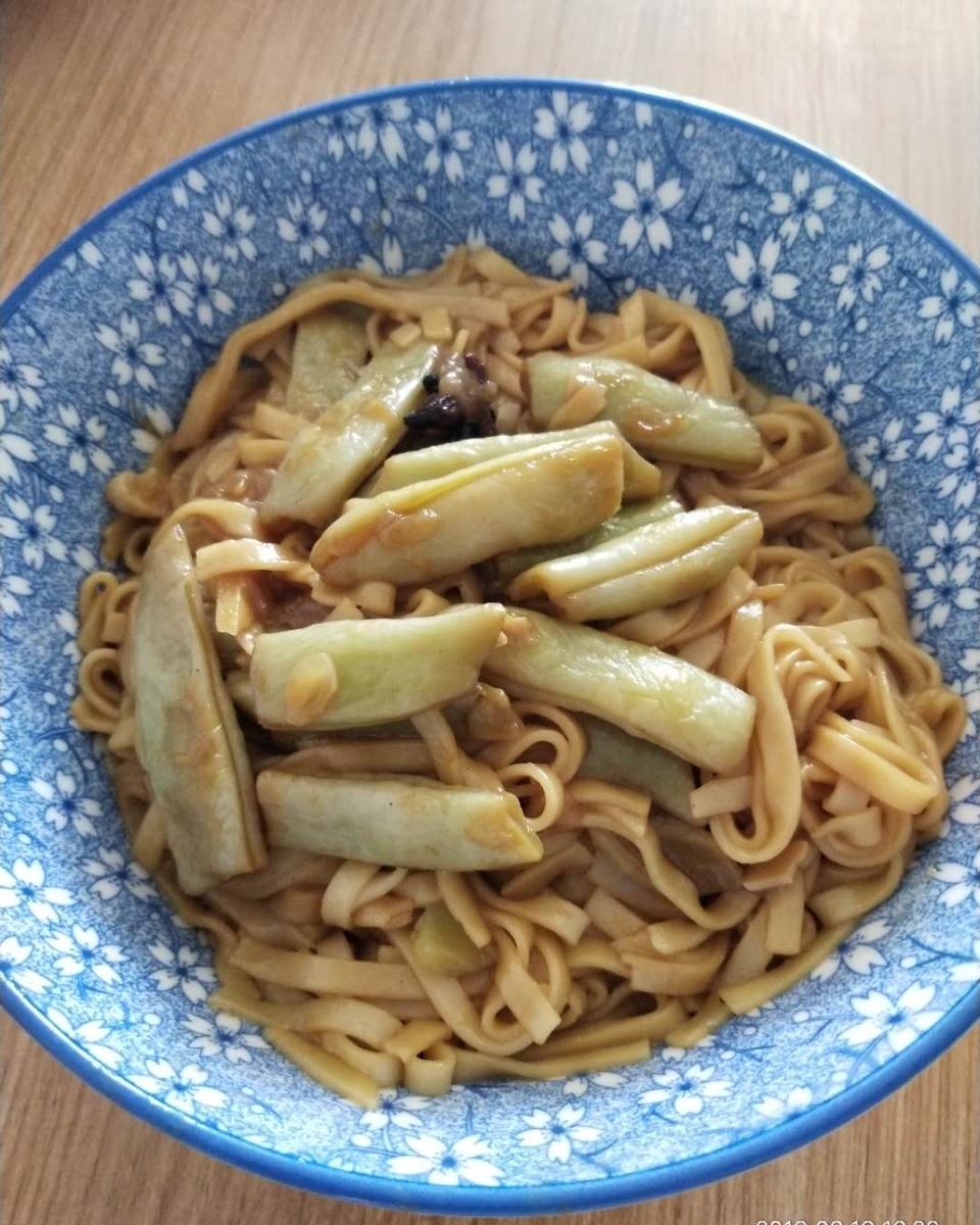 芸豆焖面（附万能的腌肉不老的办法）