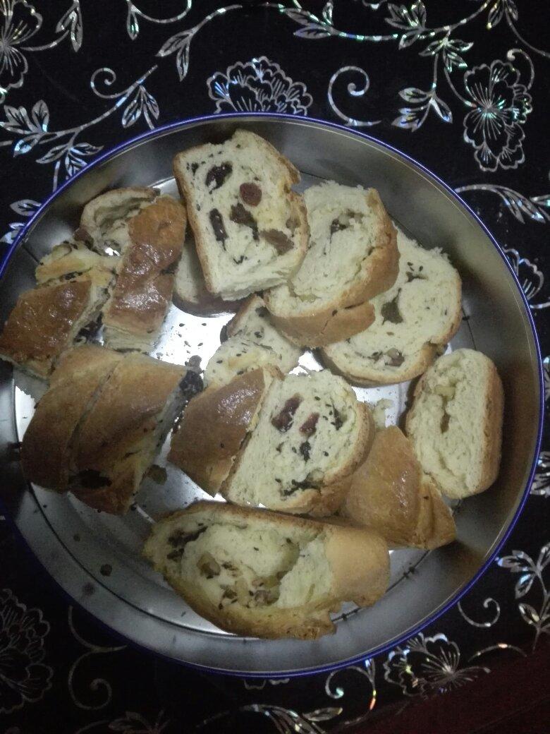 果仁法式乡村面包