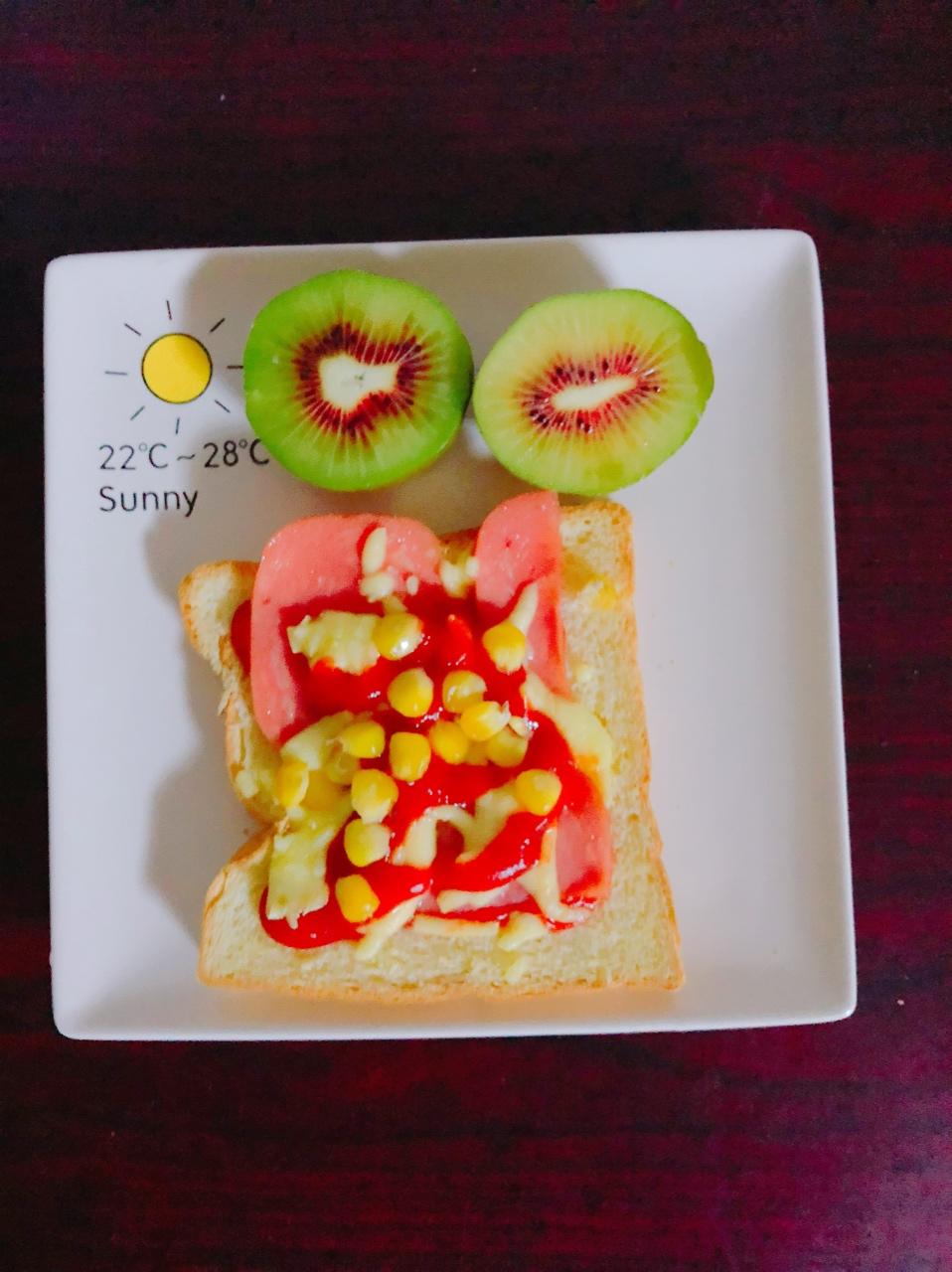 鸡蛋火腿烤吐司