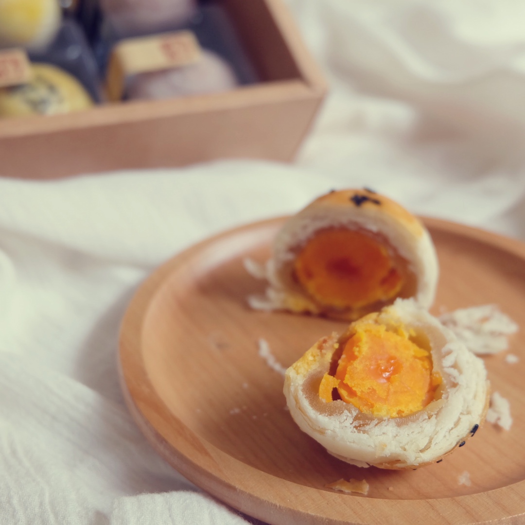 蛋黄酥~紫薯、抹茶、原味~花好月圆，中秋快乐~内附一次做六色蛋黄酥方法~