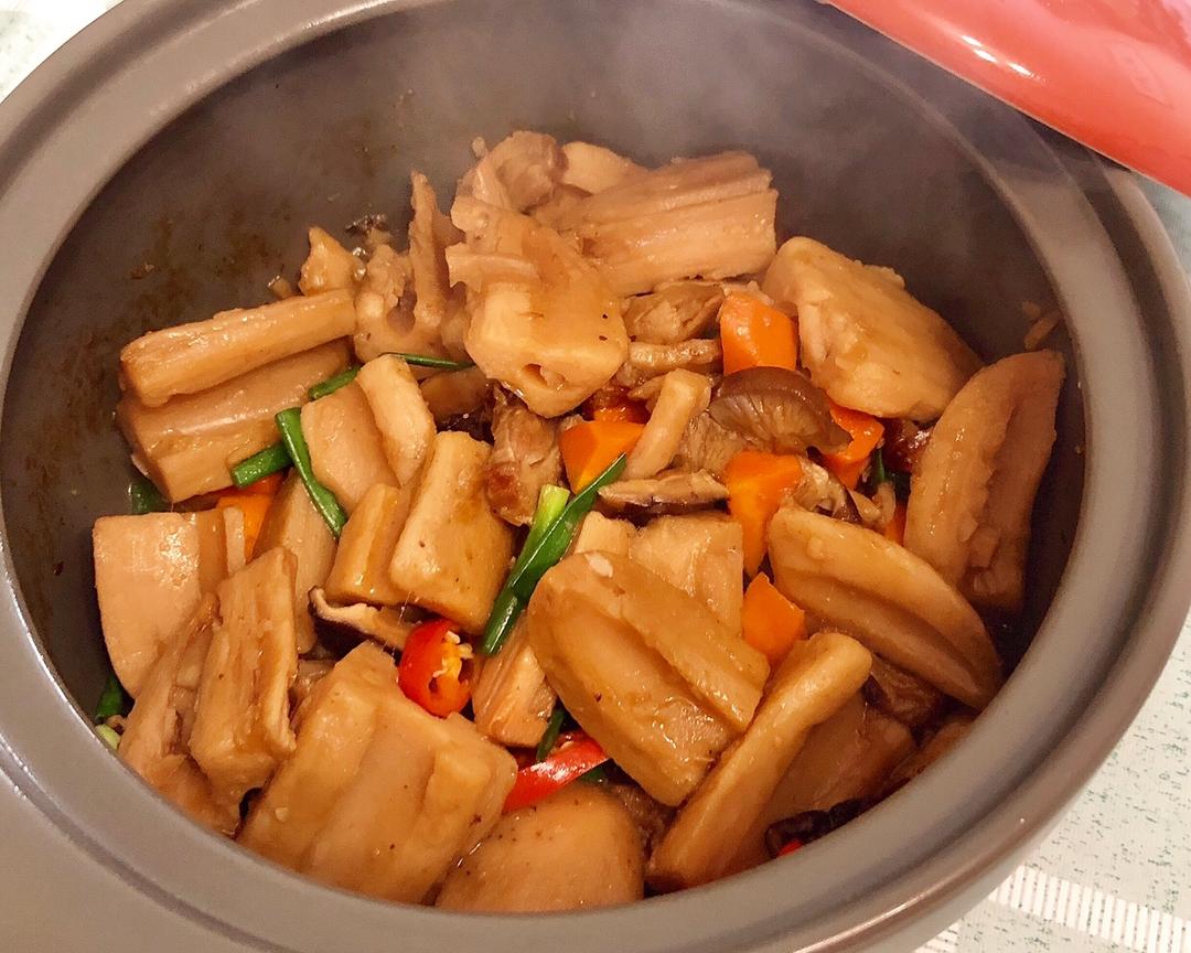 烧肉焖莲藕的做法