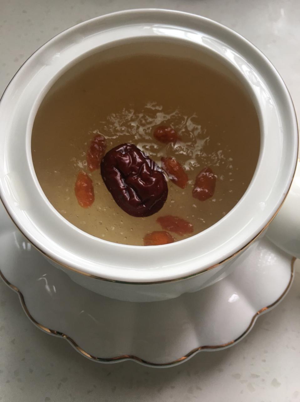 冰糖红枣炖燕窝