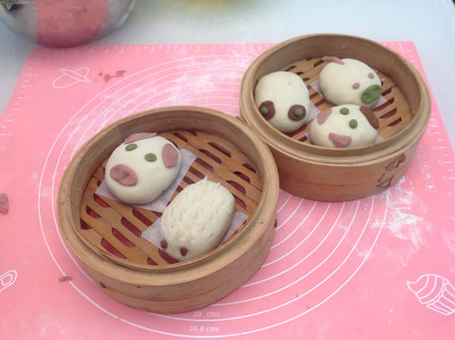 小猪奶黄包
