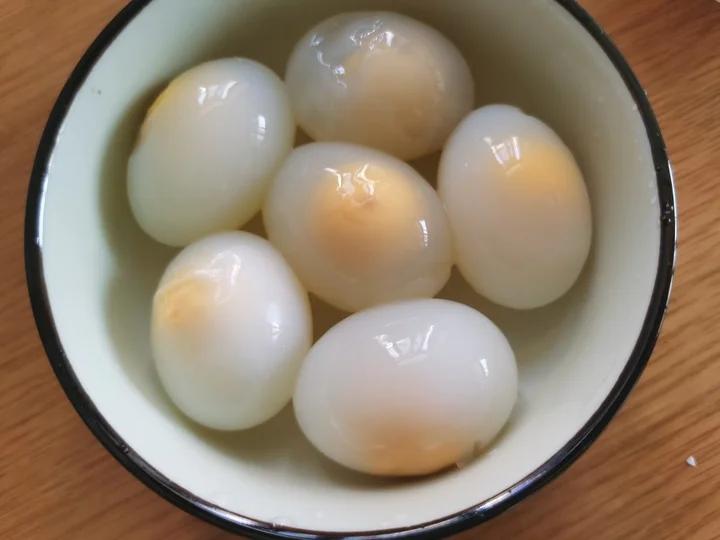 鸽子蛋炖银耳
