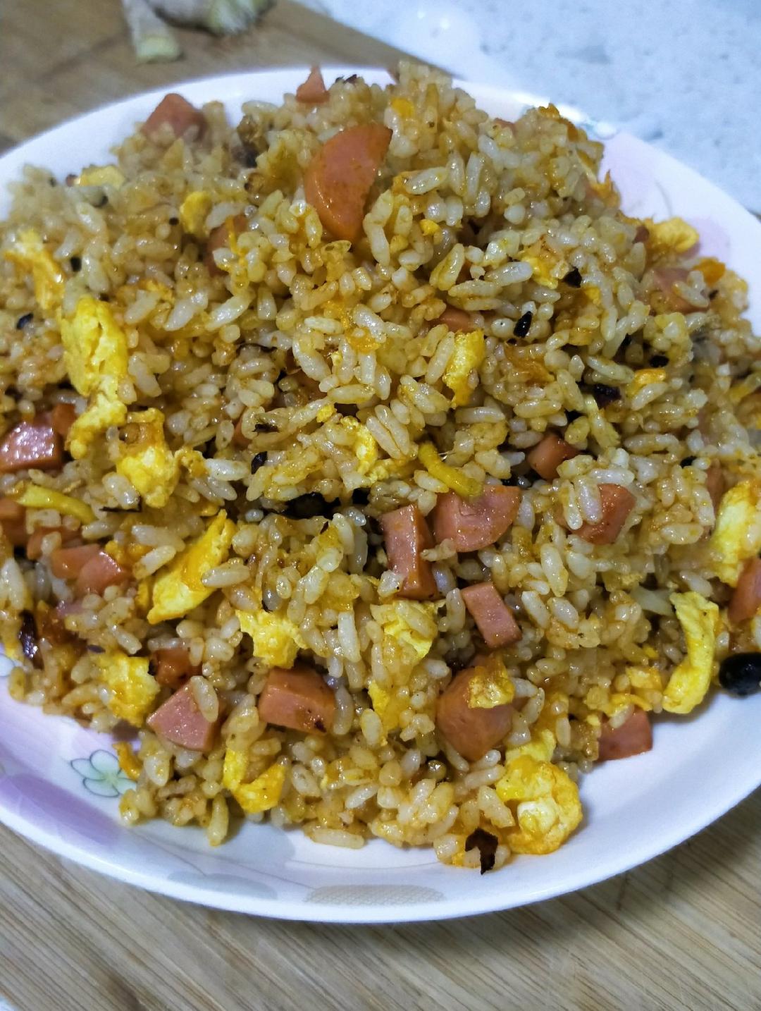 雕像花园做的老干妈火腿炒饭