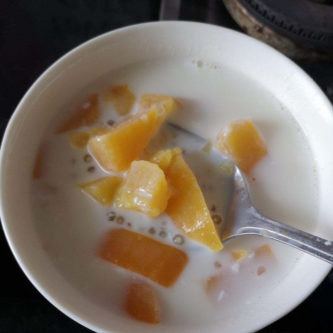 木瓜牛奶西米露