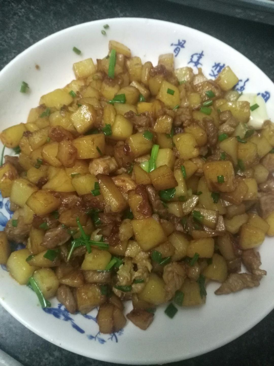 一道怎么做都好吃的干煎土豆鸡丁（红烧，咖喱，椒盐，孜然）