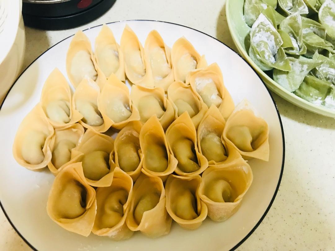 菜肉大馄饨