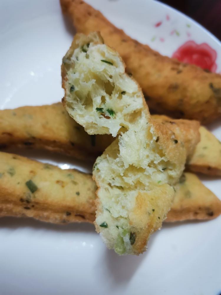 葱花小油条的做法