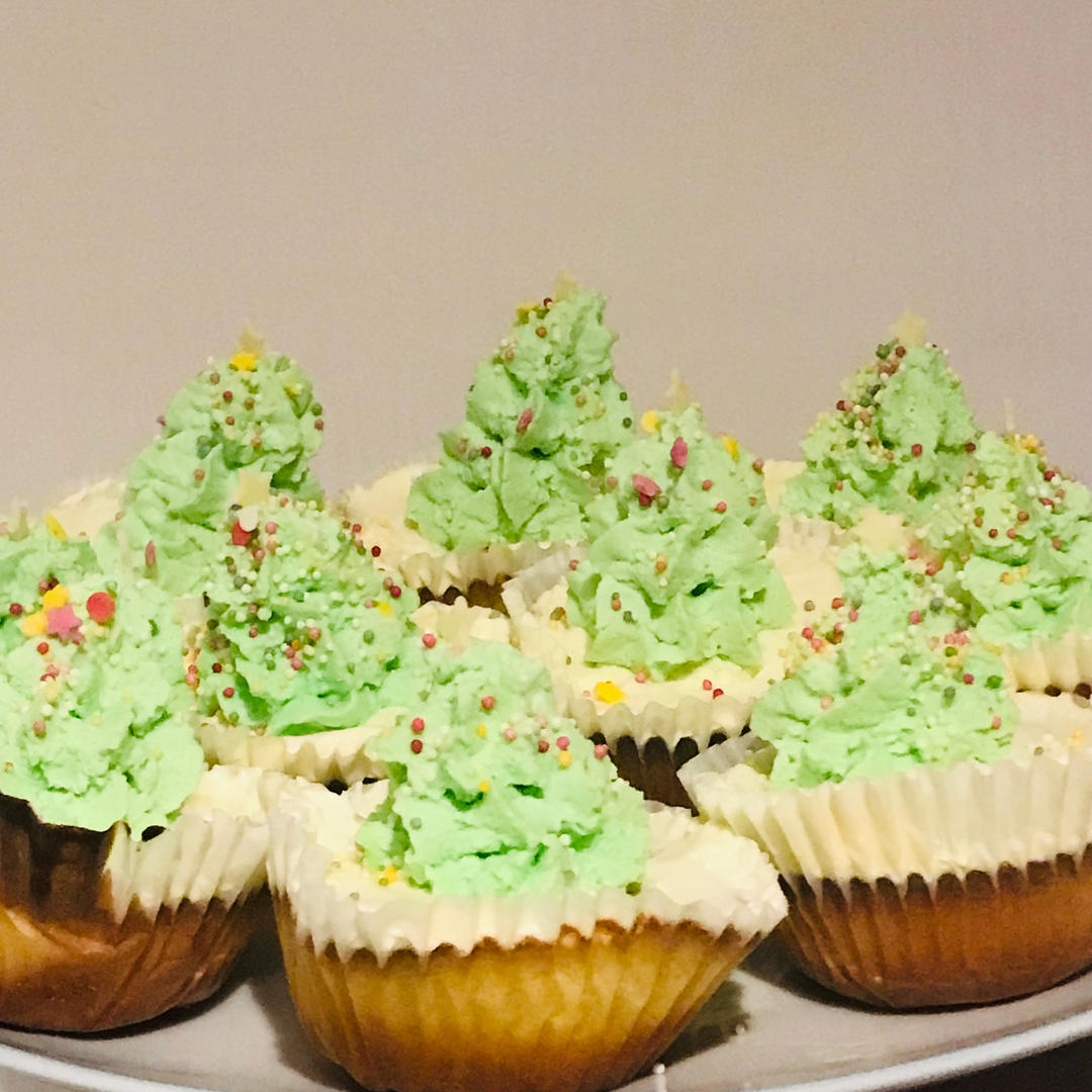 圣诞纸杯蛋糕🧁