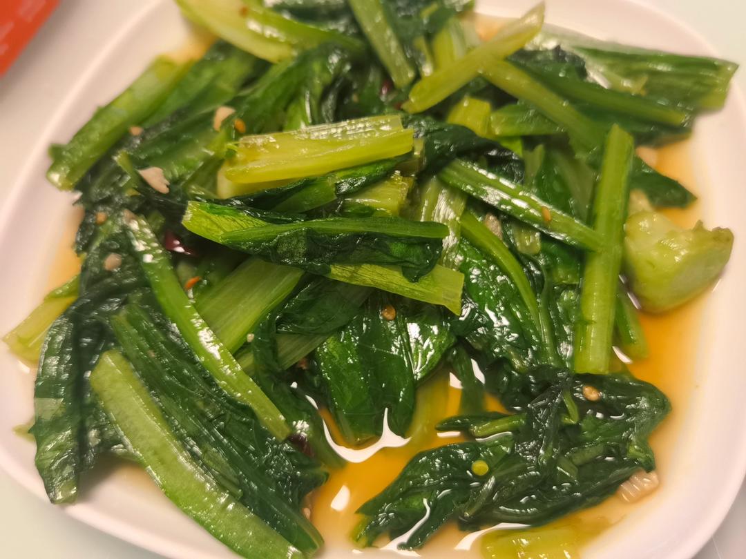 清炒油麦菜
