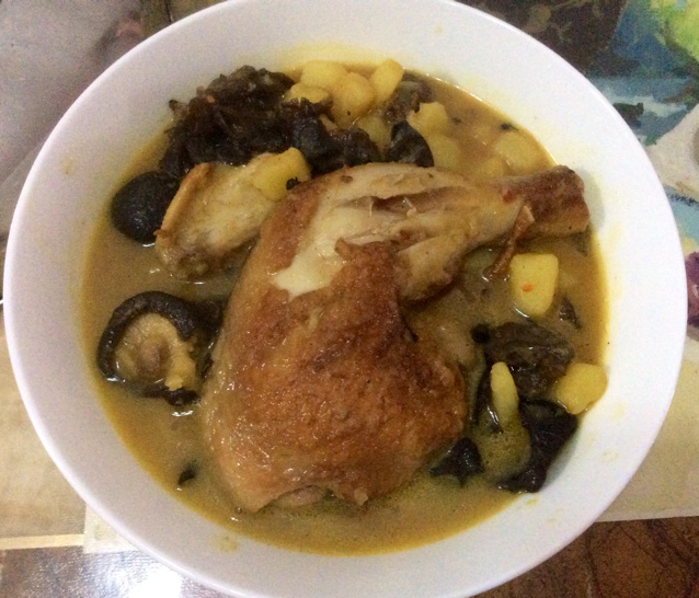 红烧土豆炖鸡腿
