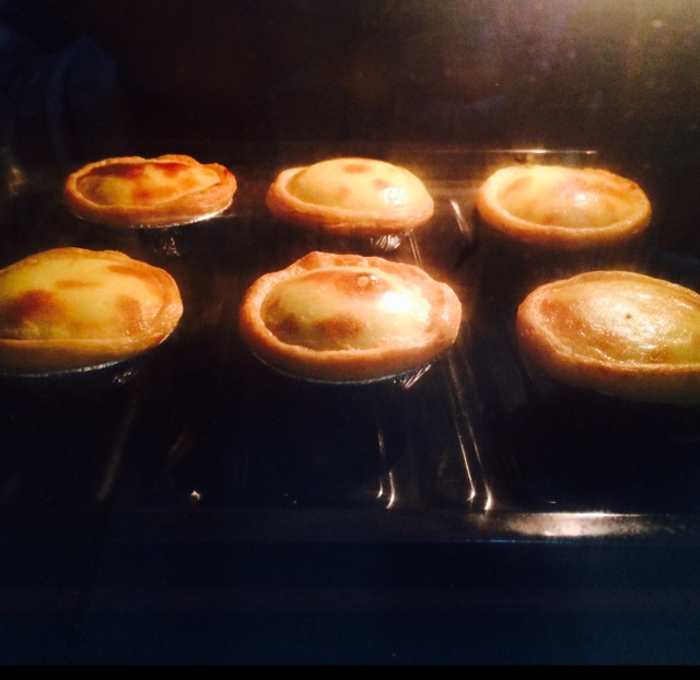 超完美味道超正的蛋挞配方，比KFC的还要嫩还要香~做过最好吃的蛋挞配方