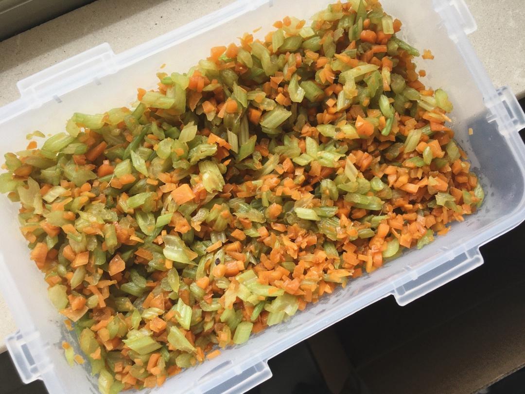 芹菜胡萝卜碎