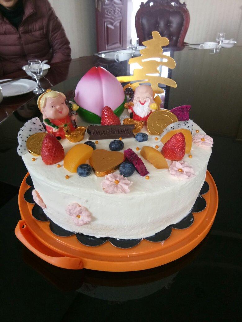 详细的裱花教程--彩虹蛋糕