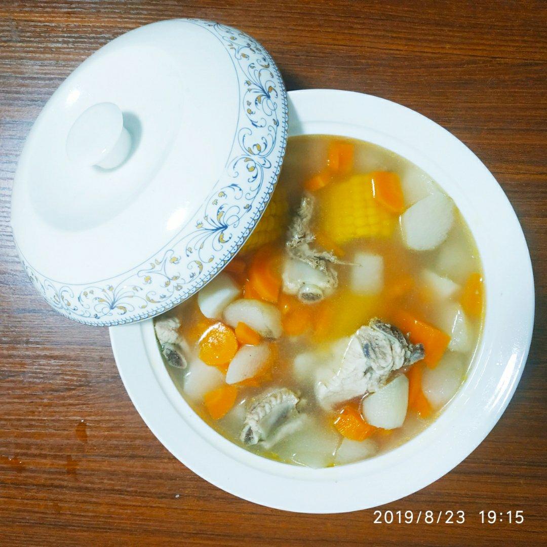 山药胡萝卜玉米炖排骨