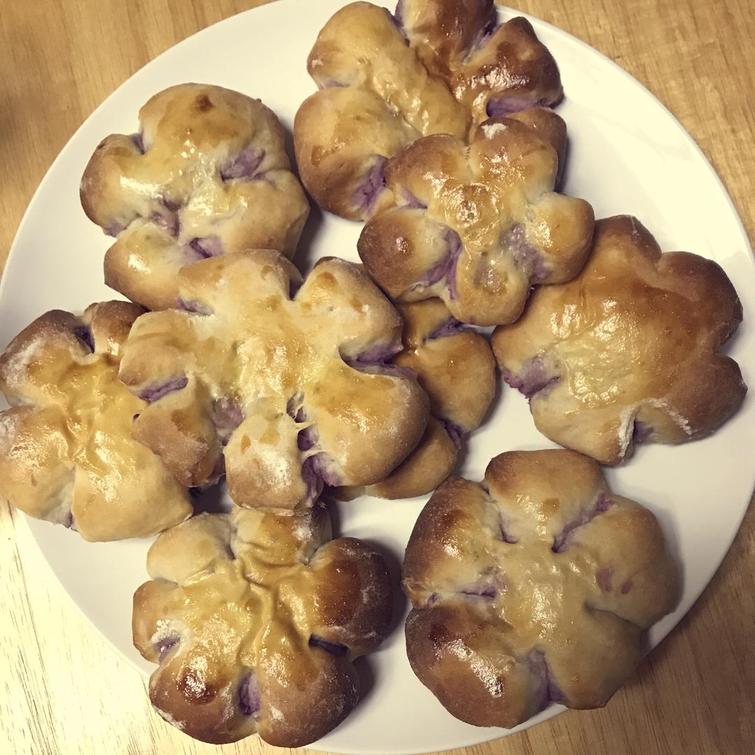 软噗噗的香芋小包