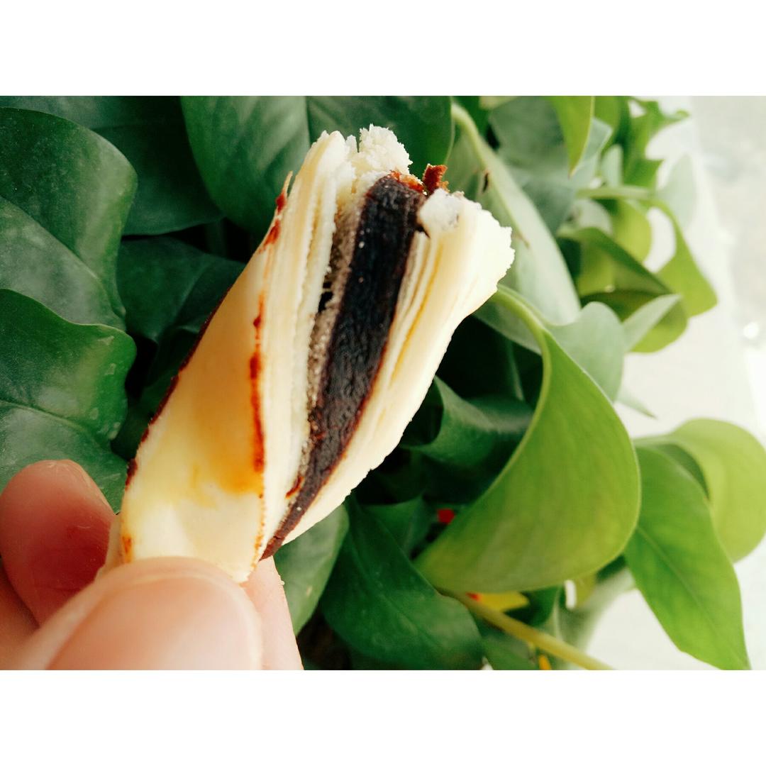 豆沙扭扭酥