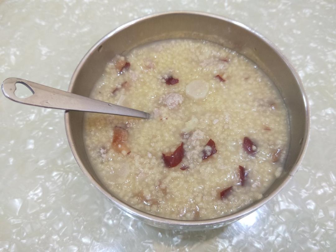 cici_ye1212做的妈妈这样做饭,宝宝脾胃不可能弱!小米山药红枣粥