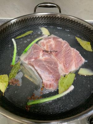 广式脆皮烧肉的做法 步骤1
