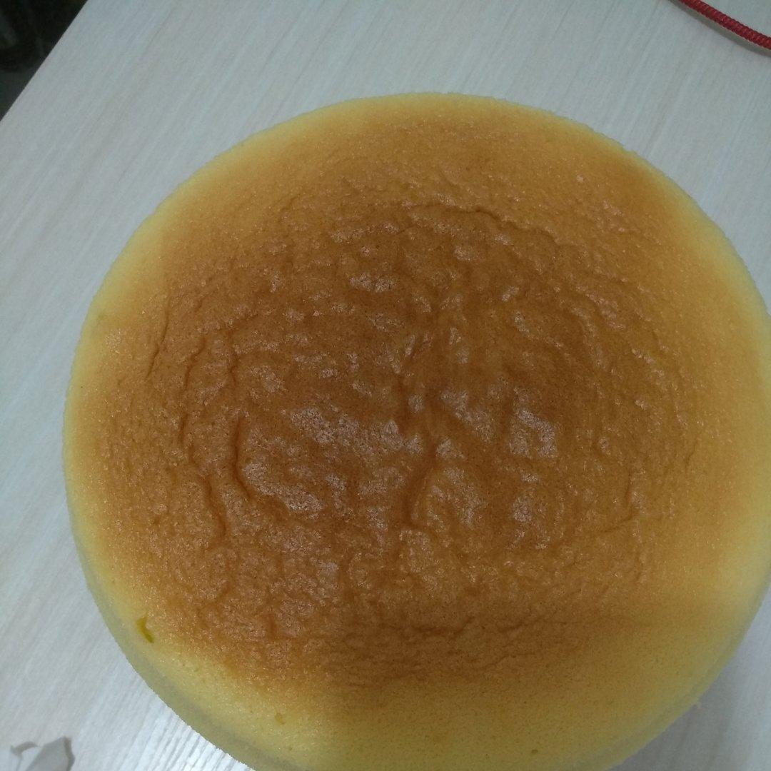 不开裂不回缩不掉皮的酸奶水浴法蛋糕