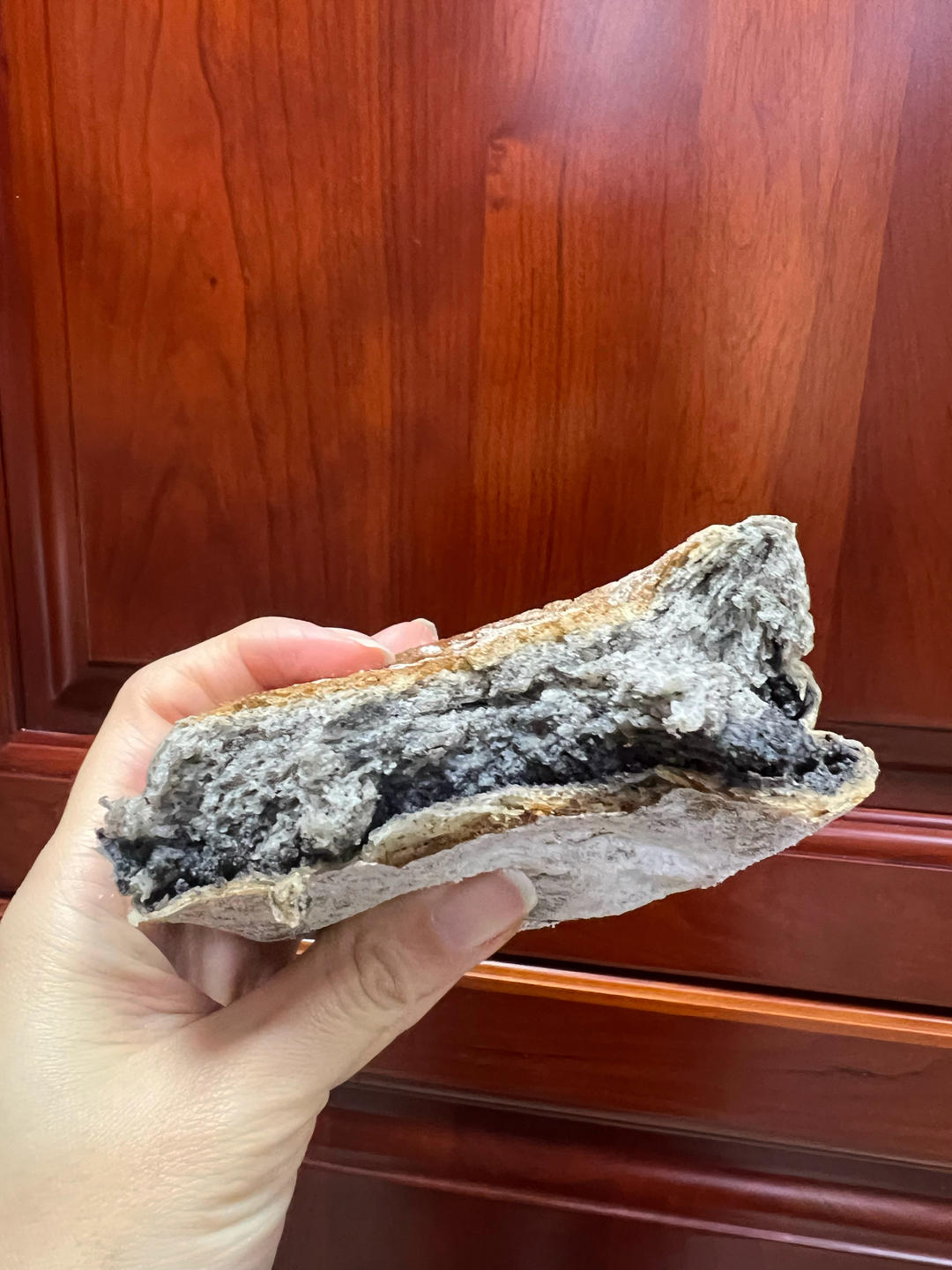 黑芝麻奶酪包