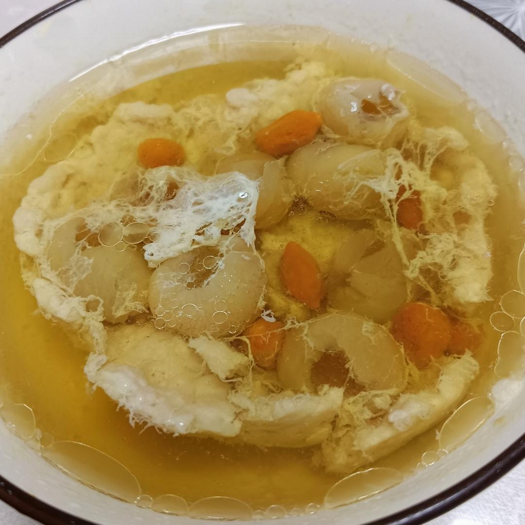 桂圆肉饼汤