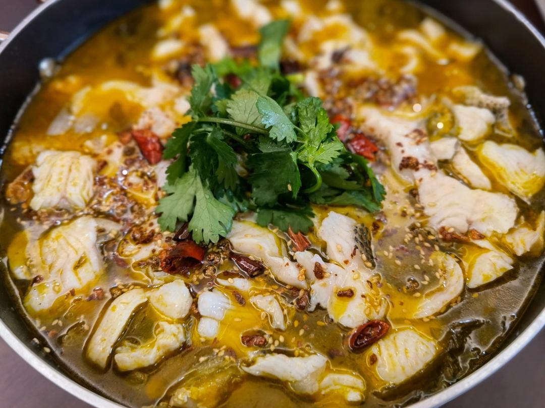 极妙厨房丨金汤酸菜鱼