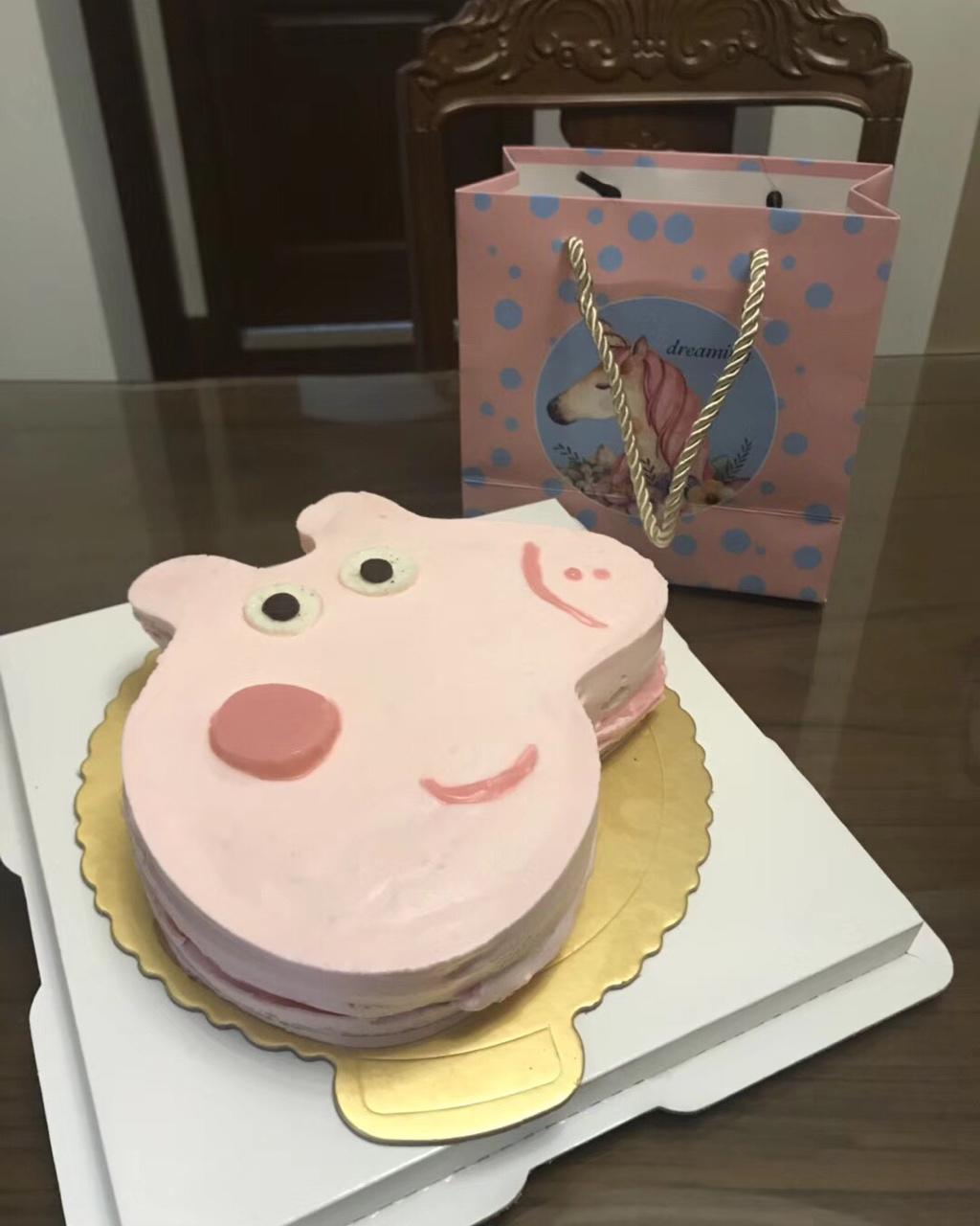 Peppa 🐷 小猪佩奇酸奶慕斯 小朋友都爱的卡通造型蛋糕