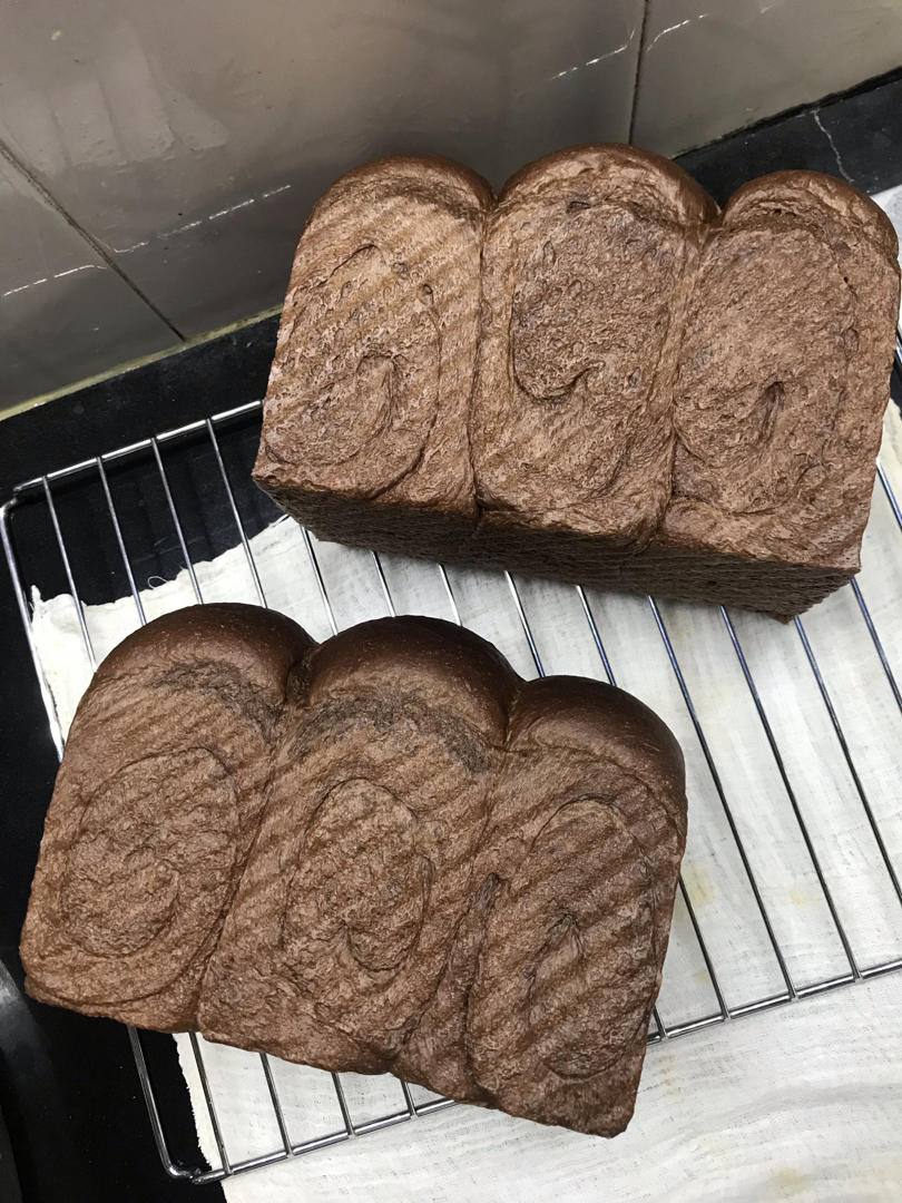 双倍浓郁的可可巧克力吐司