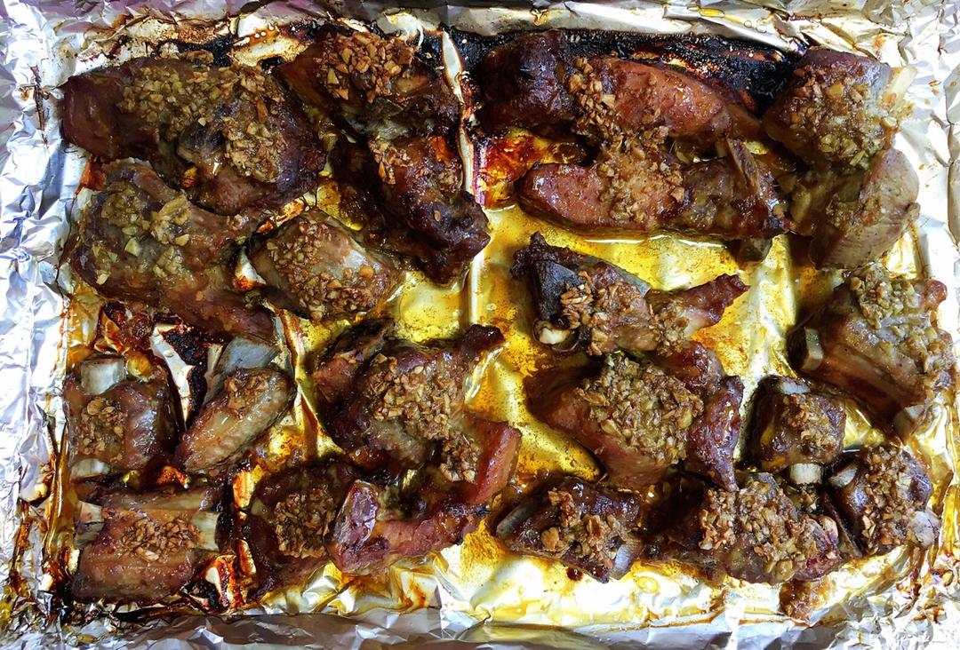 香到骨头里的蒜香排骨（烤箱）