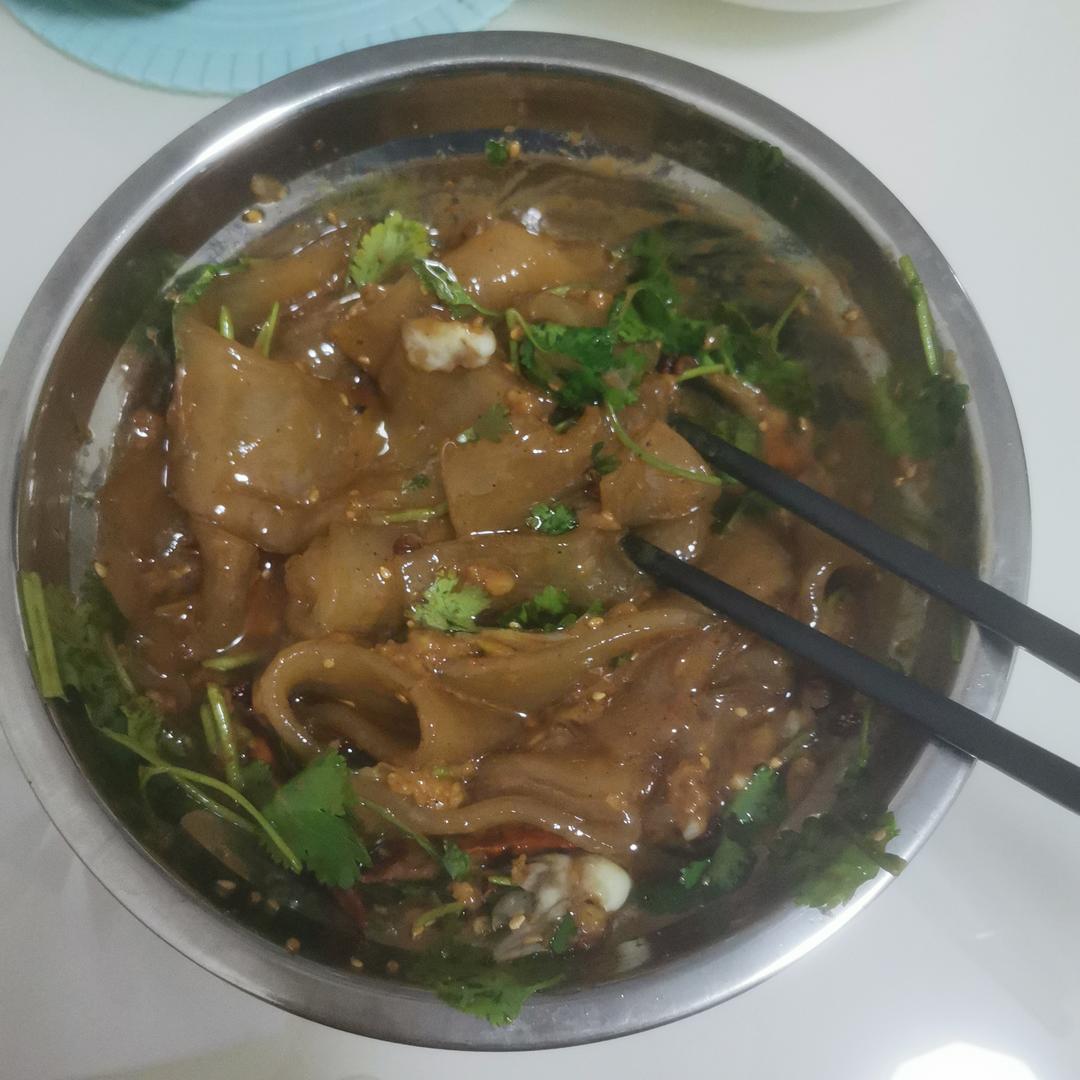 秒杀小夜市的麻酱流汁宽粉