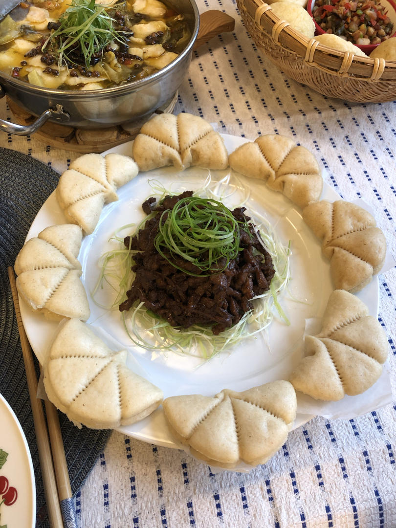 京酱肉丝图片荷叶饼图片