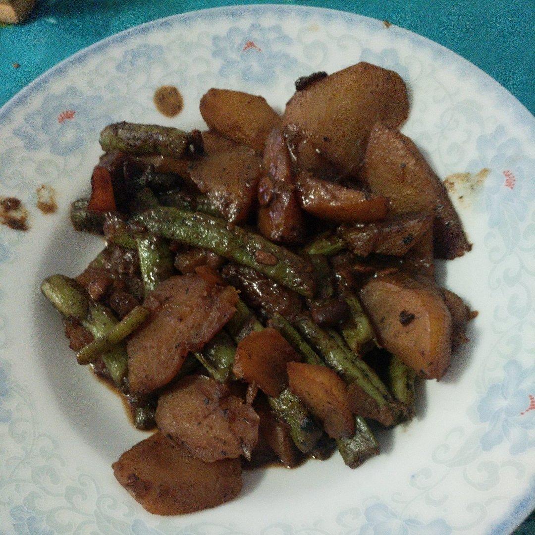 土豆炖豆角