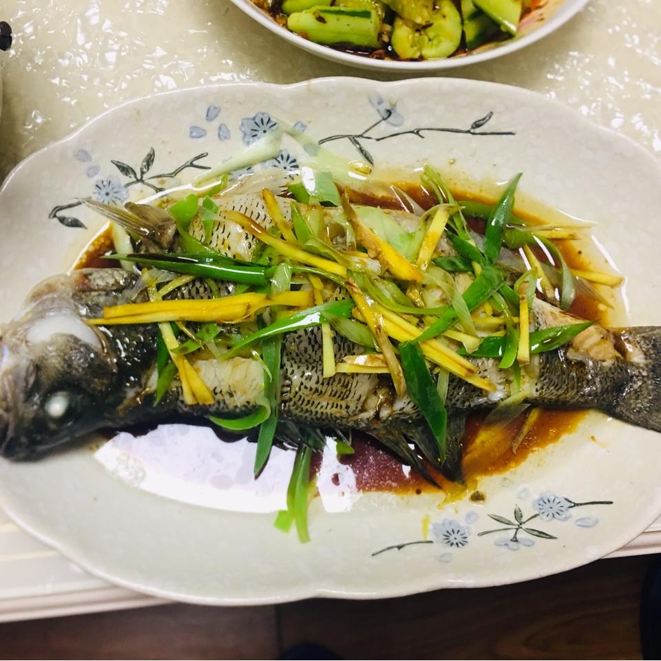 清蒸鲈鱼