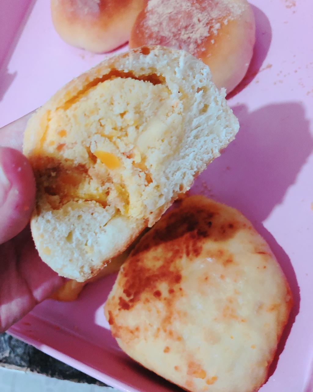 豆沙蛋黄面包～好吃到哭～