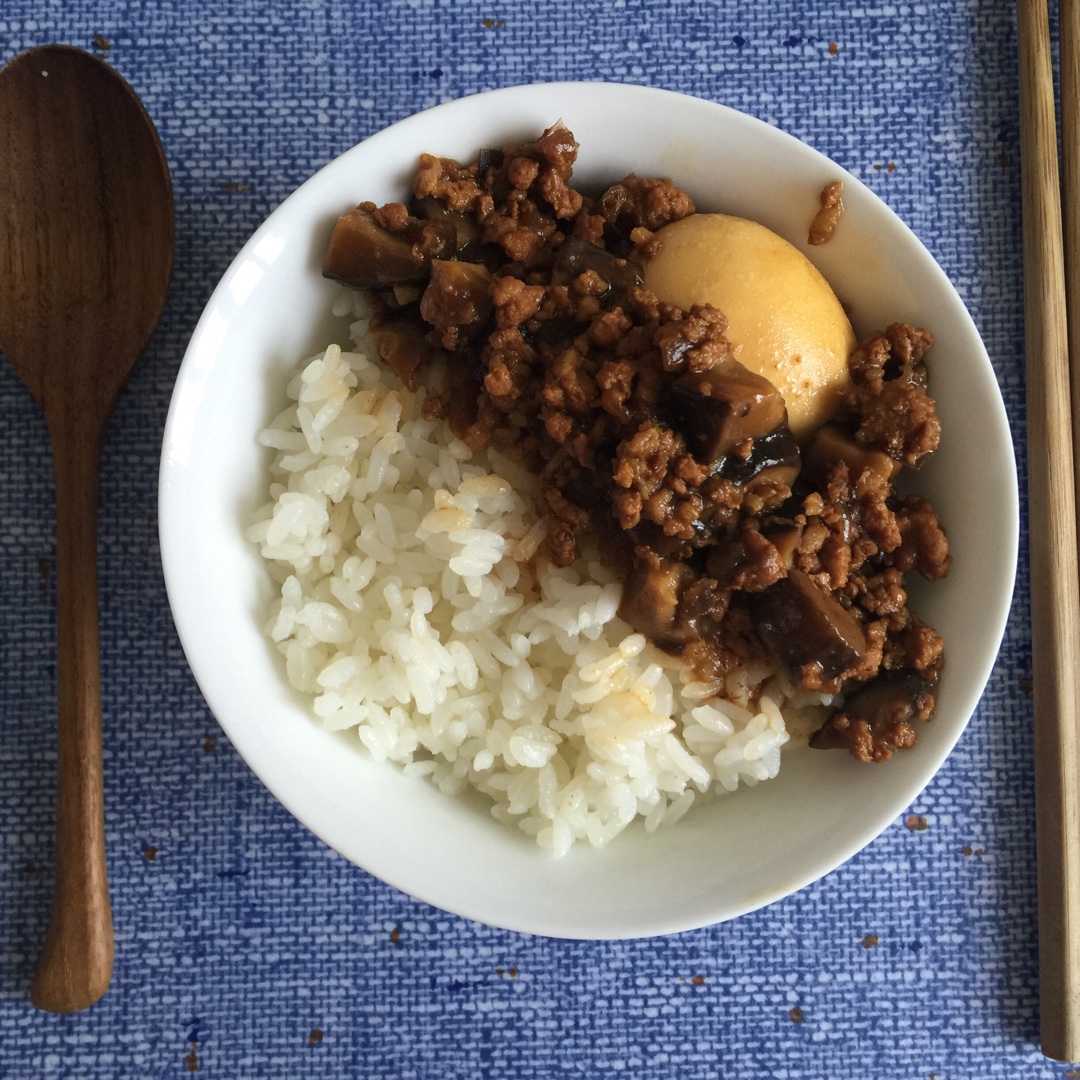 台湾卤肉饭饭饭😋