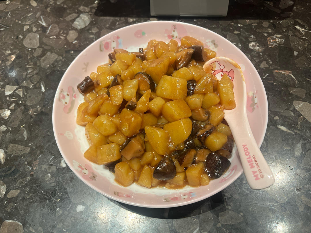 香菇炖土豆