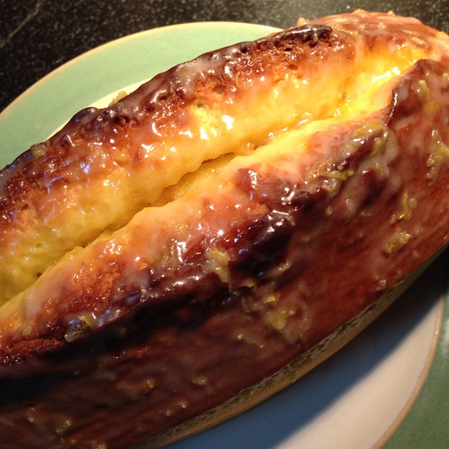 【雷蒙德的】裹酱柠檬蛋糕