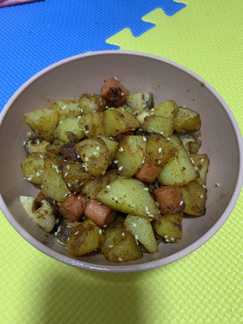 孜然火腿土豆丁