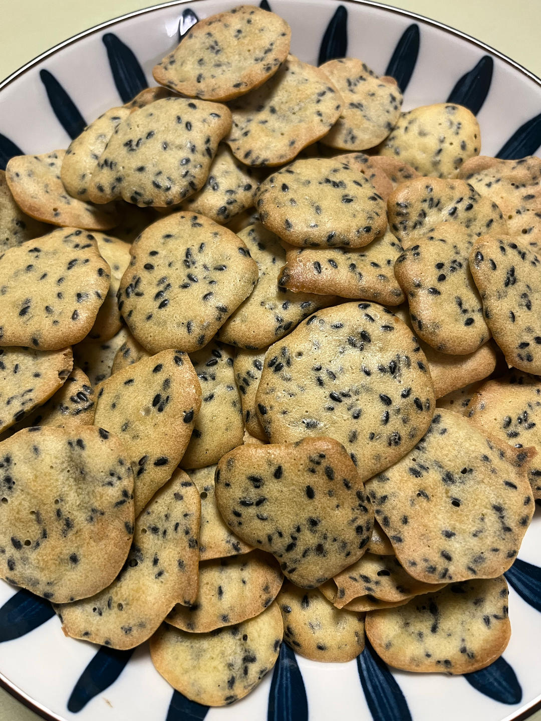 鸡蛋薄脆小饼干🥚（用料少，步骤简单）