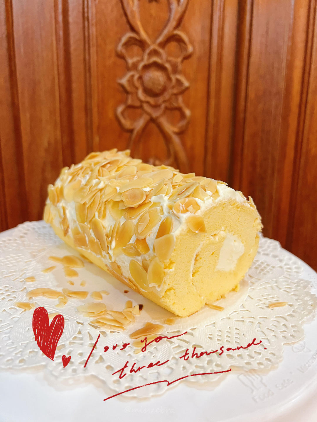 咸奶油杏仁蛋糕卷