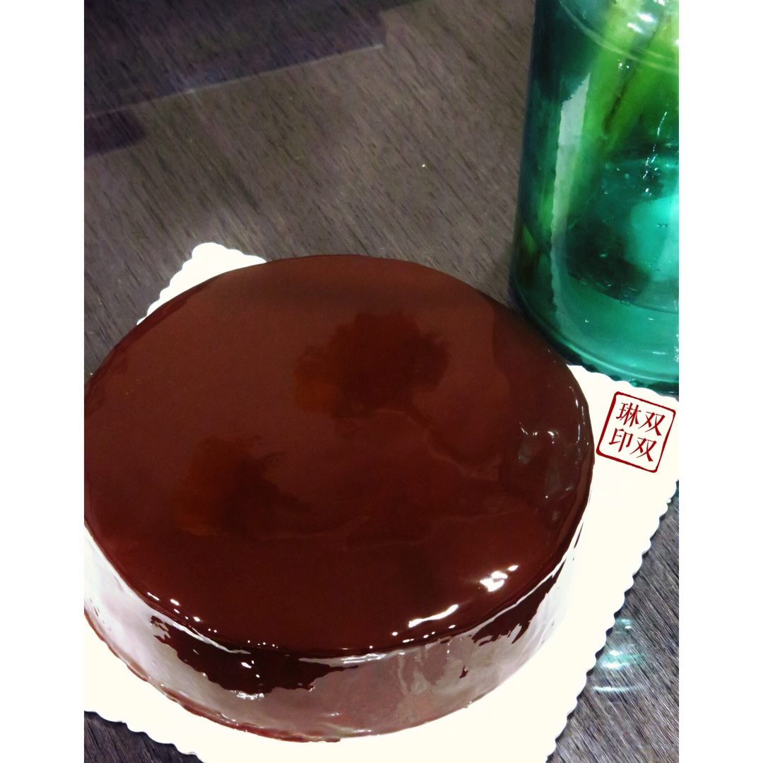 巧克力镜面淋酱<熊谷裕子>--让甜点穿上光泽亮丽的淋面外衣