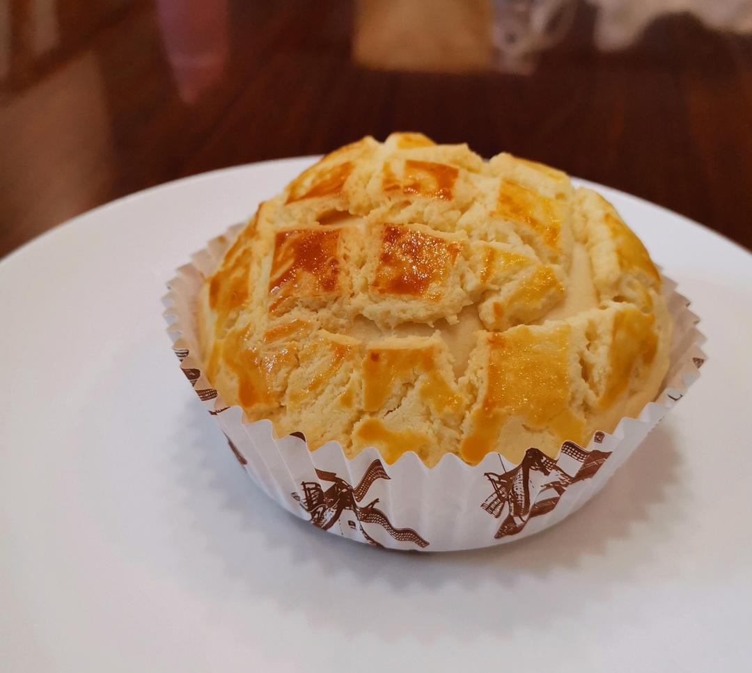好吃到炸裂的港式菠萝包（附带制作酥皮的小视频）