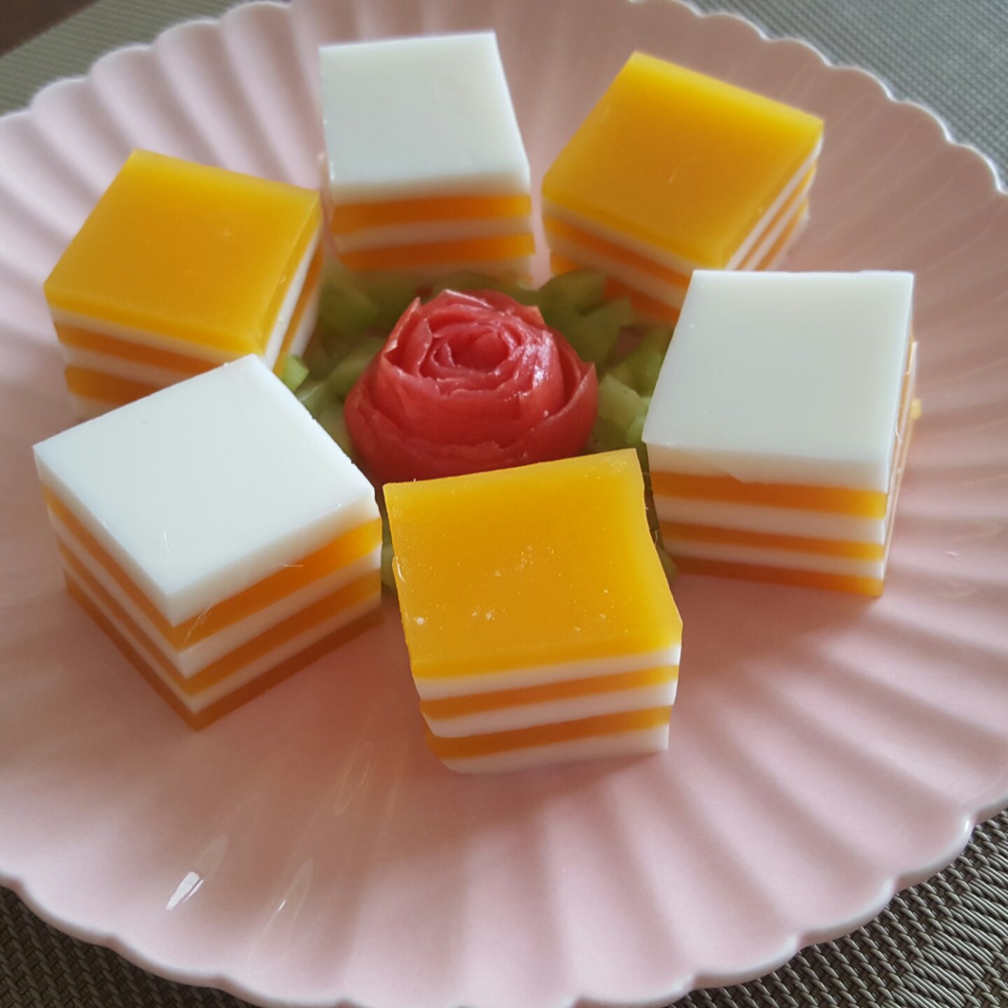 芒果椰汁千层糕