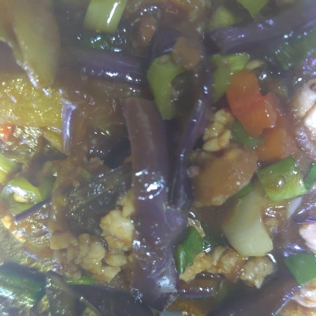 咸鱼茄子煲(广东味道)